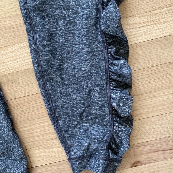 Lululemon Run: Turn Around Tight Size 10 - Picture 2 of 10